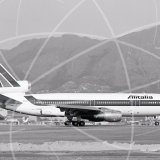 I-DYND - Douglas DC-10 at Kai Tak Hong Kong in 1977